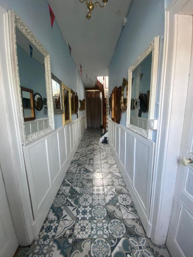 The Old School House Hotel Ceauce Luaran gambar